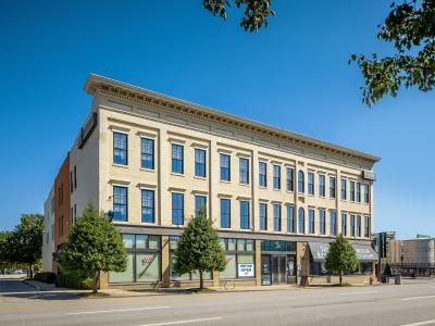 445 E Market